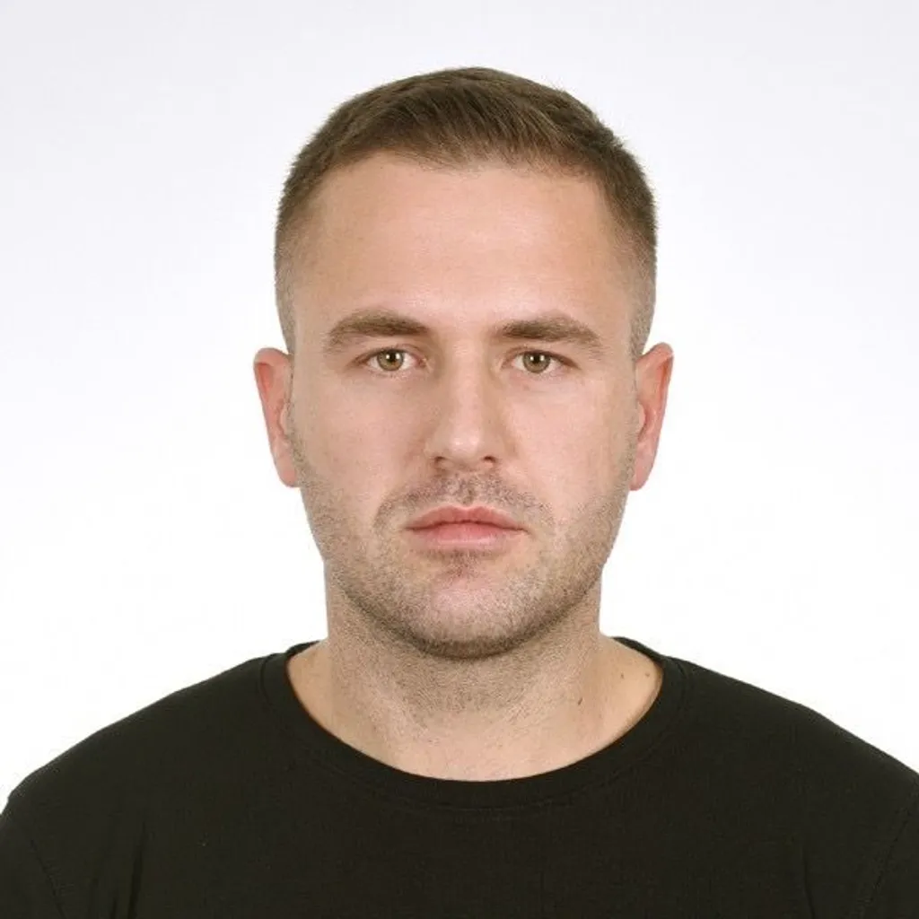 Алексей Петров